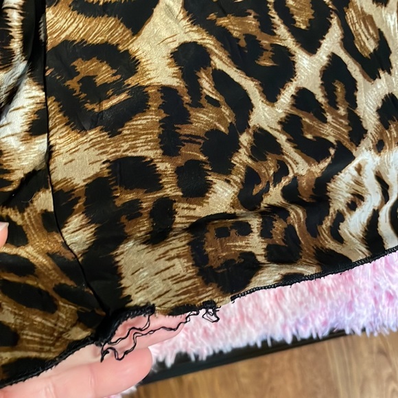 Leopard print wide leg pant - Picture 2 of 5